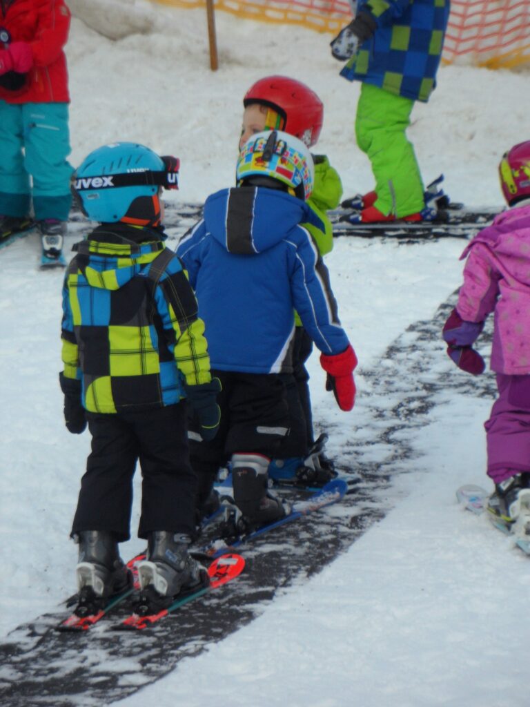 kask narciarski dziecięcy scott
