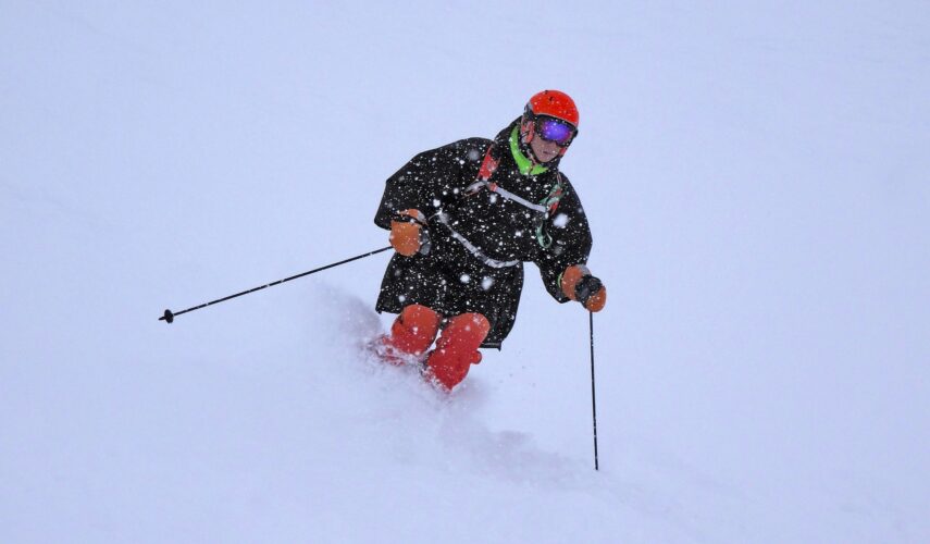 Kask narciarski damski czerwony